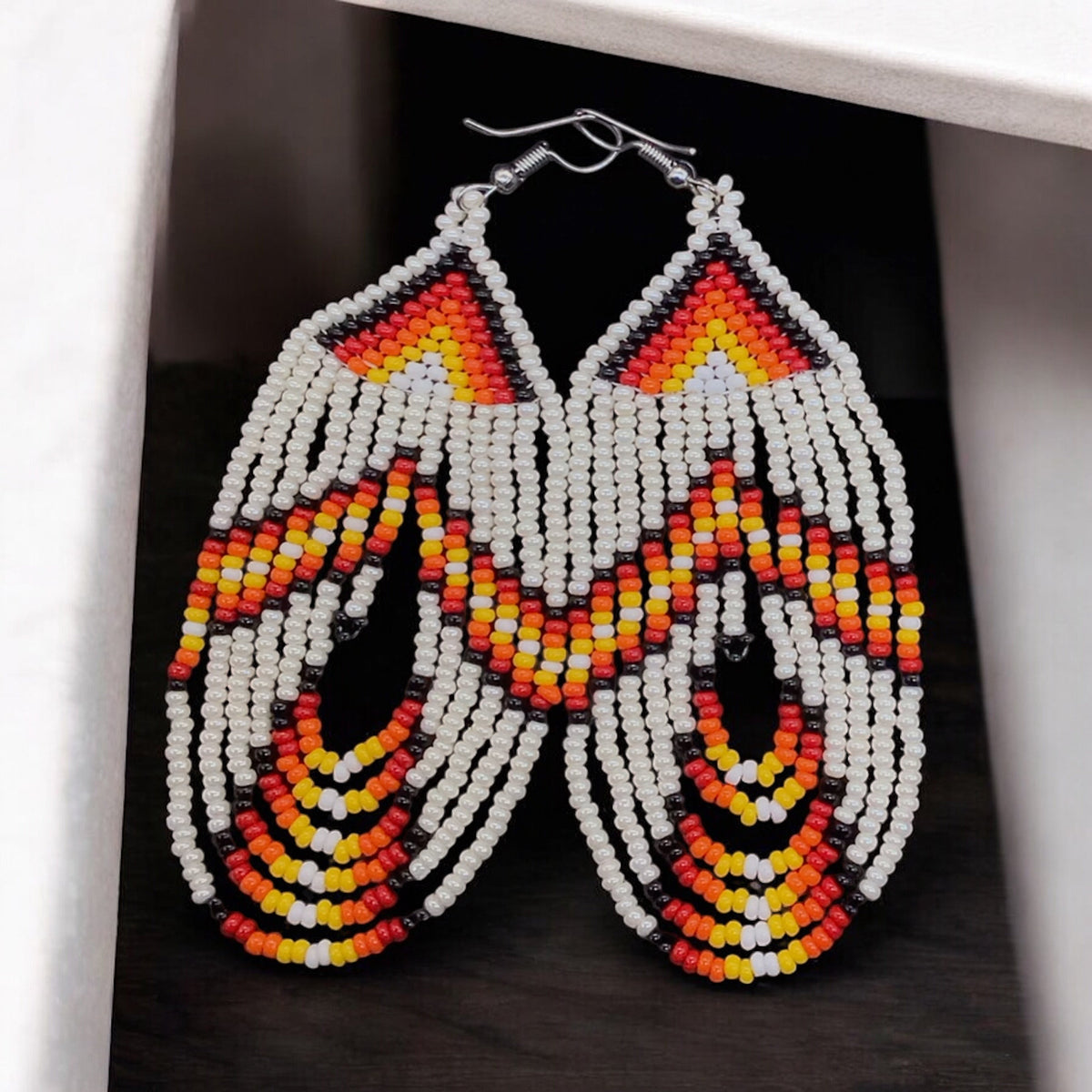 Boucles d'oreilles Swoop perlées perle blanche