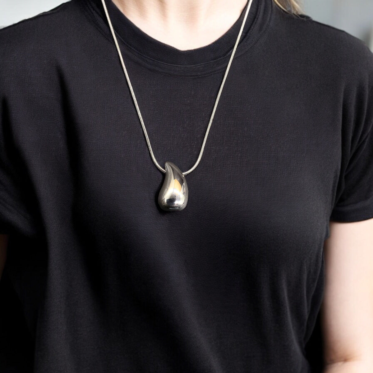 Pendentifs de collier en acier inoxydable goutte avec longue chaîne