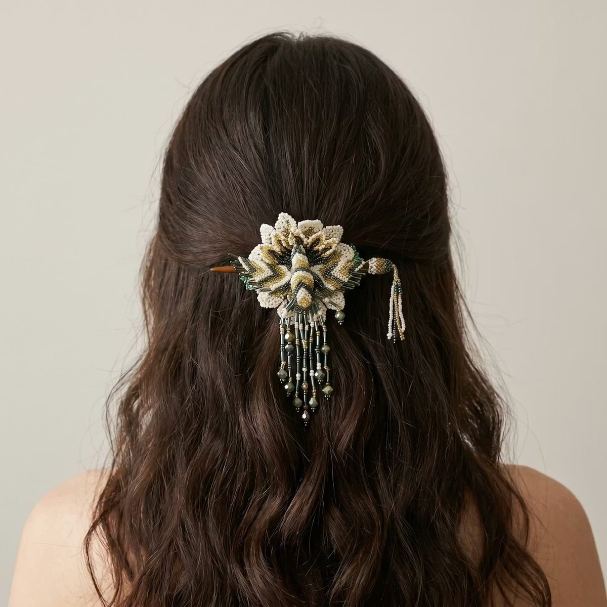Pic de Colibri Érable Bâton à Cheveux Perlé Blanc