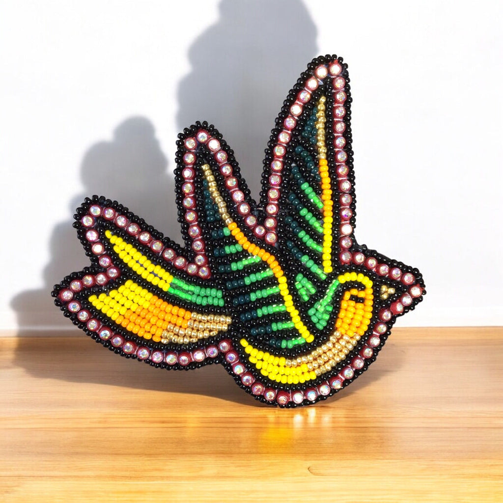 Barrette colibri perlée jaune et verte