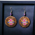 Boucles d'oreilles rondes peintes en rose OLDTRIBES™