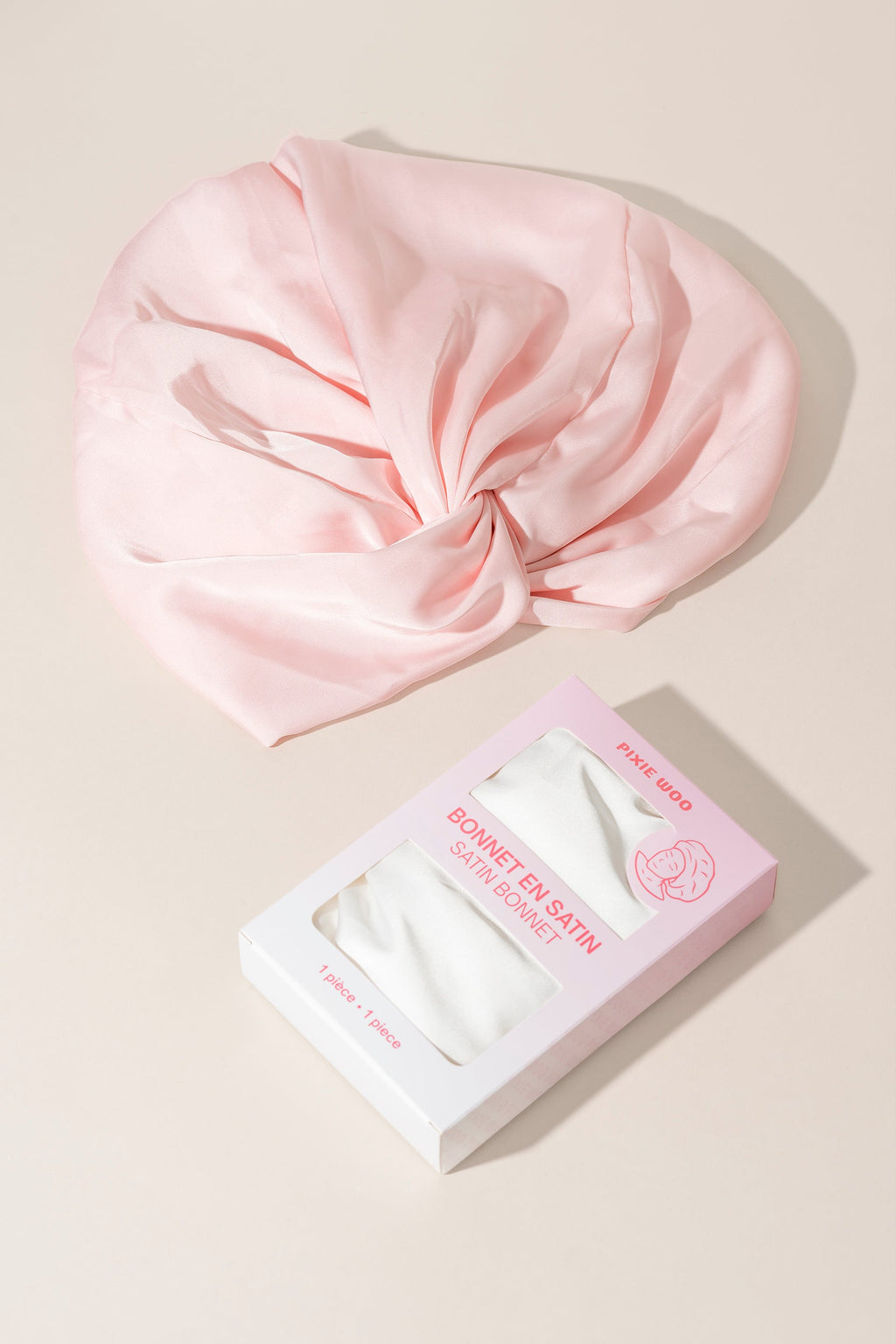 Bonnet en satin
