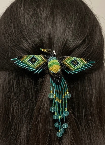 Barrette colibri noire avec franges