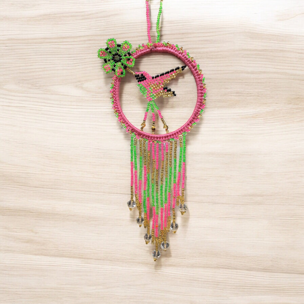 Colibri autochtone en perles roses et vertes