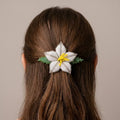 Barrette à cheveux perlée White Ember Bloom