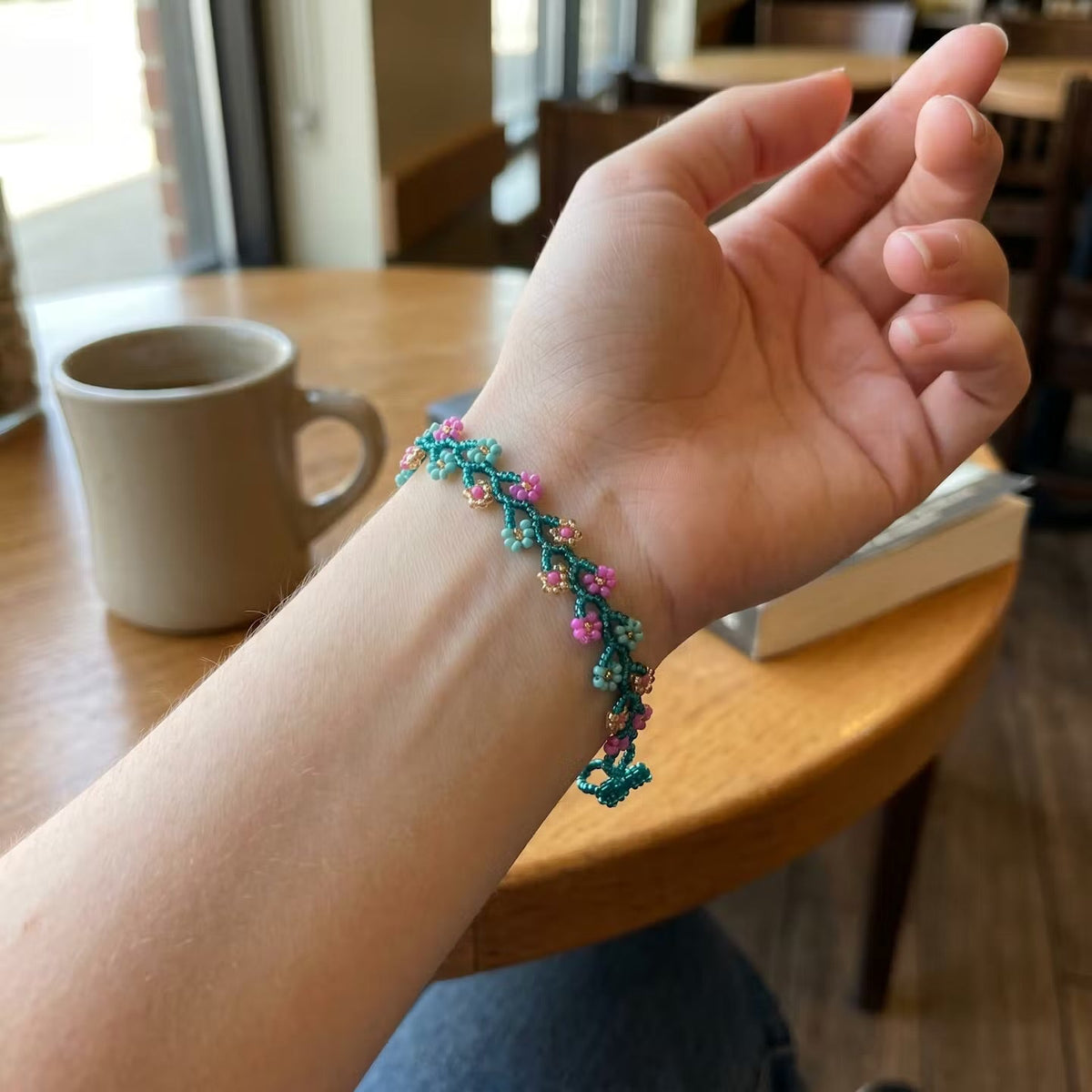 Bracelet floral fait main turquoise