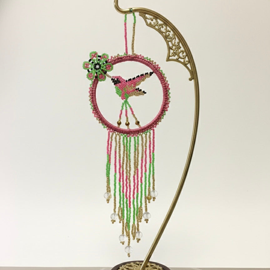 Colibri autochtone en perles roses et vertes