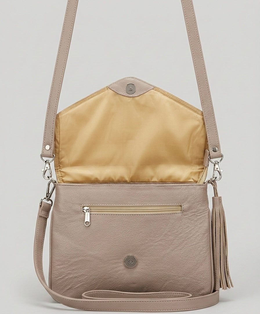 Sac bandoulière en cuir perlé (beige)
