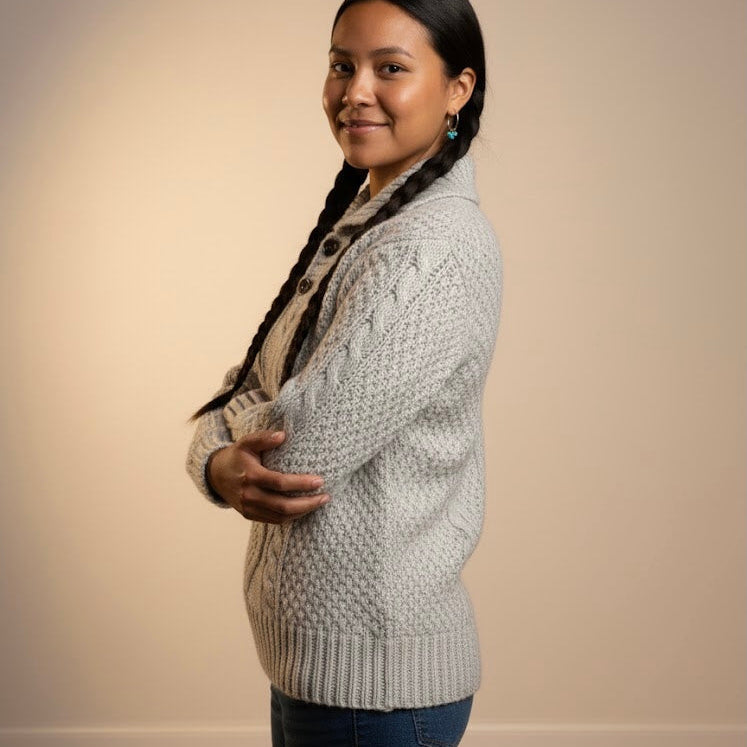 Pull gris en maille torsadée d'alpaga Cayambe