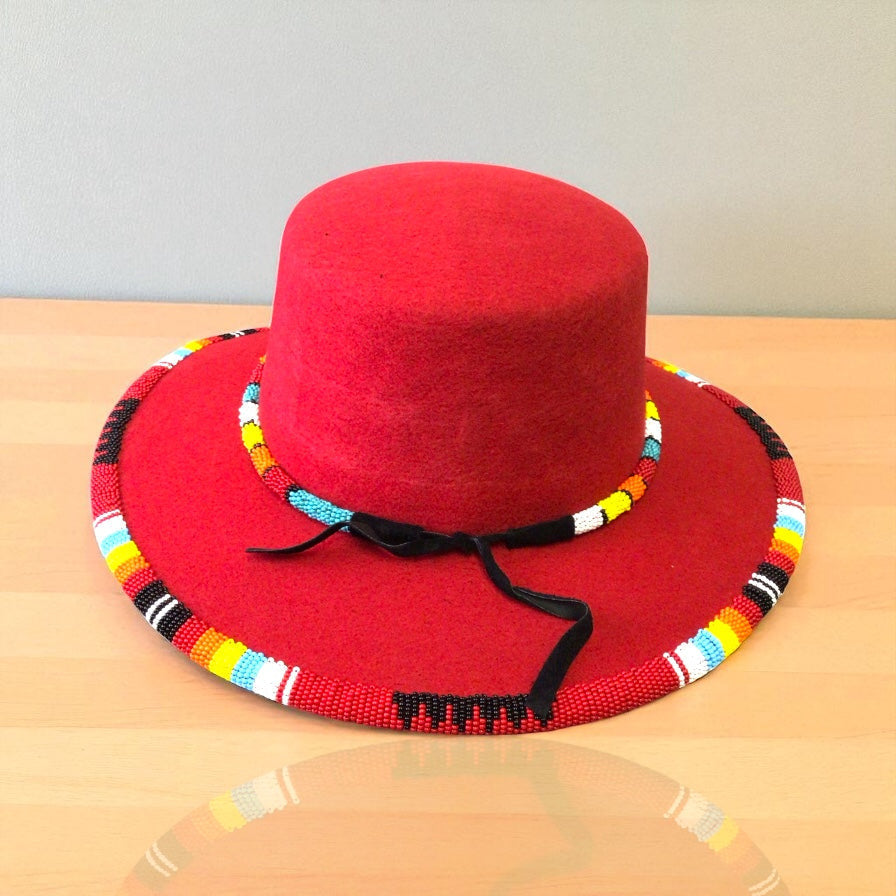Chapeau perlé fait main (rouge) taille 58