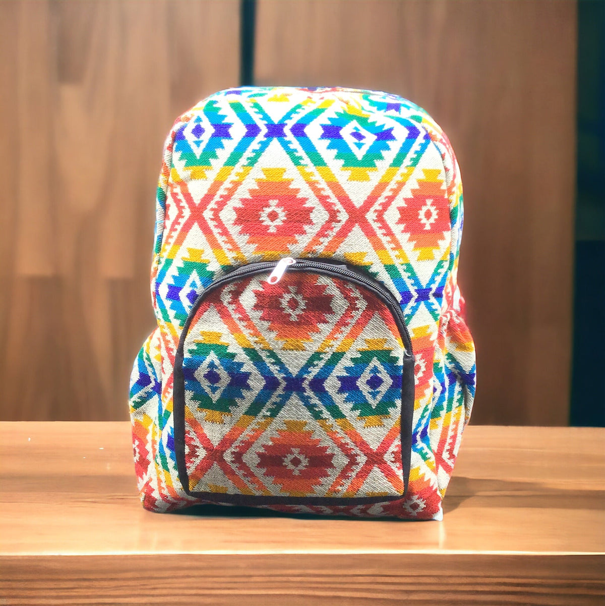 Sac à dos rouge de style autochtone