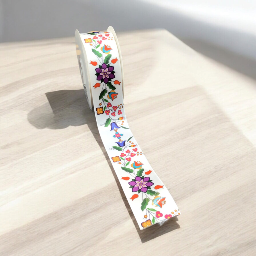 Rouleau de ruban floral double face blanc