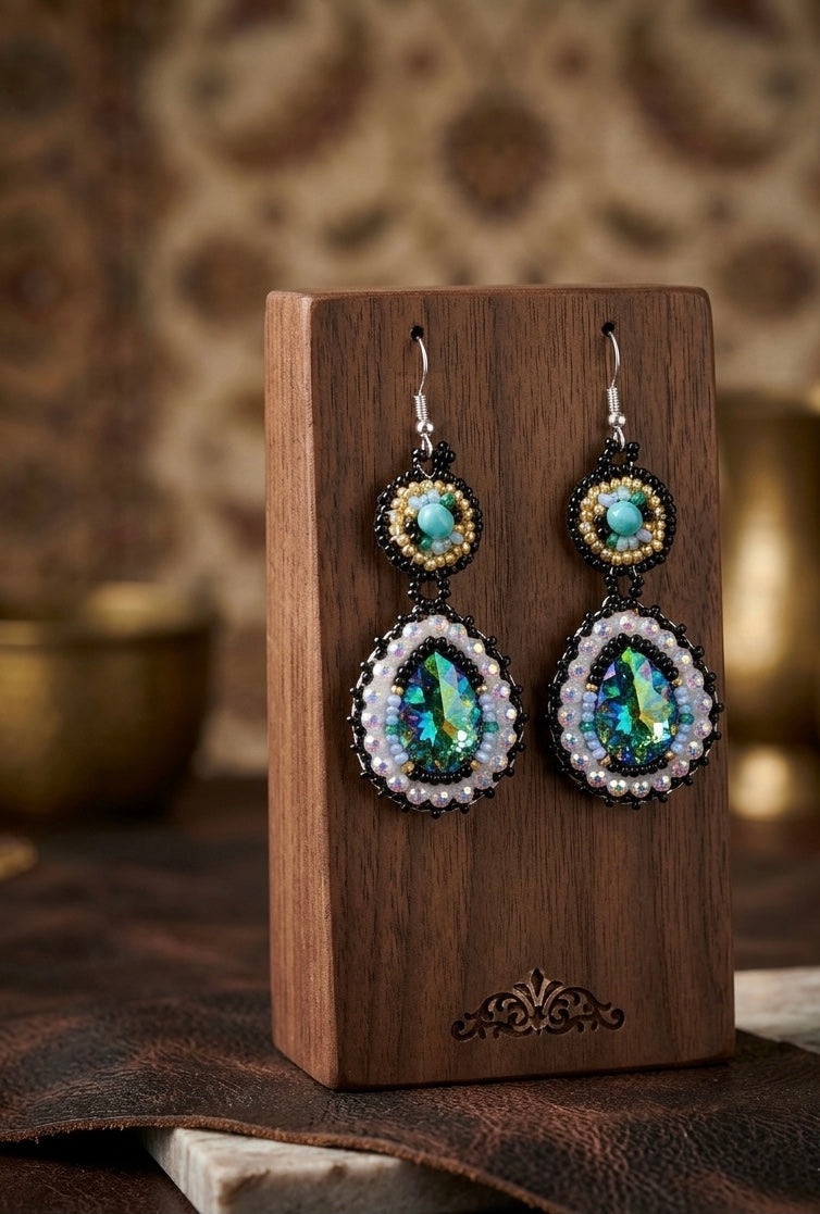 Boucles d'oreilles pendantes perlées collection verte