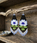 Boucles d'oreilles fleuries perlées (bleues)