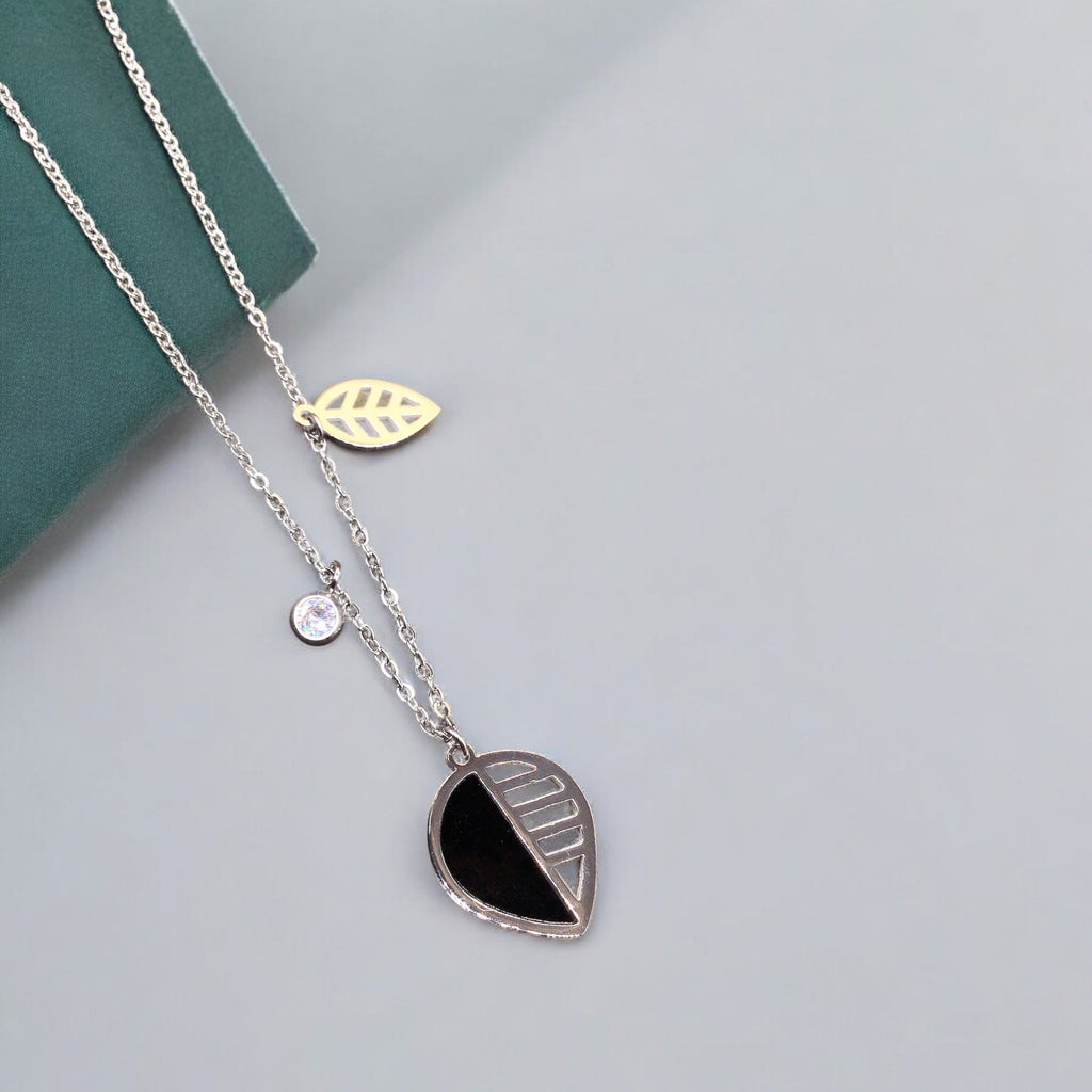 Pendentifs en acier inoxydable feuille avec longue chaîne