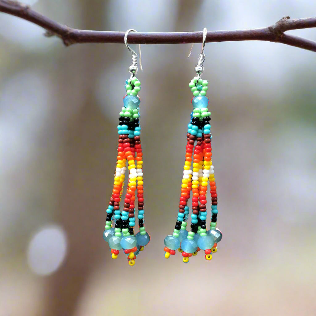 Boucles d'oreilles pendantes à cascade perlées six brins vert clair