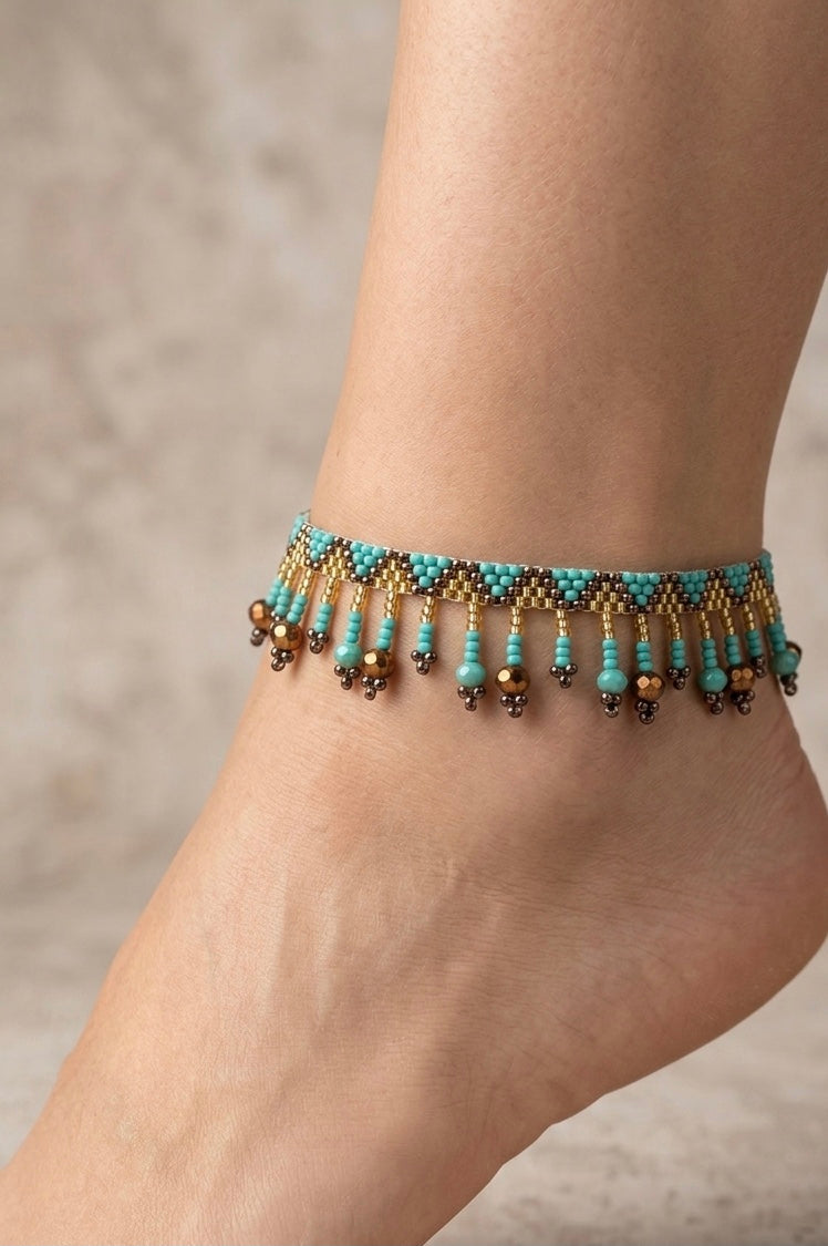 Chevilletière en perles marron et turquoise