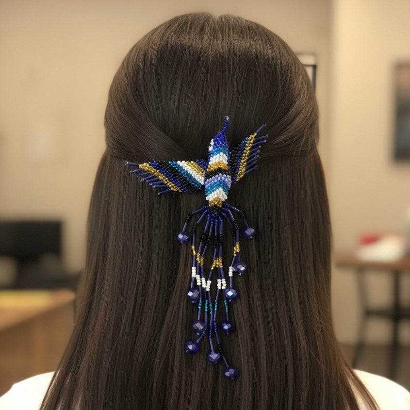 Barrette colibri bleu foncé, blanc et noir avec franges