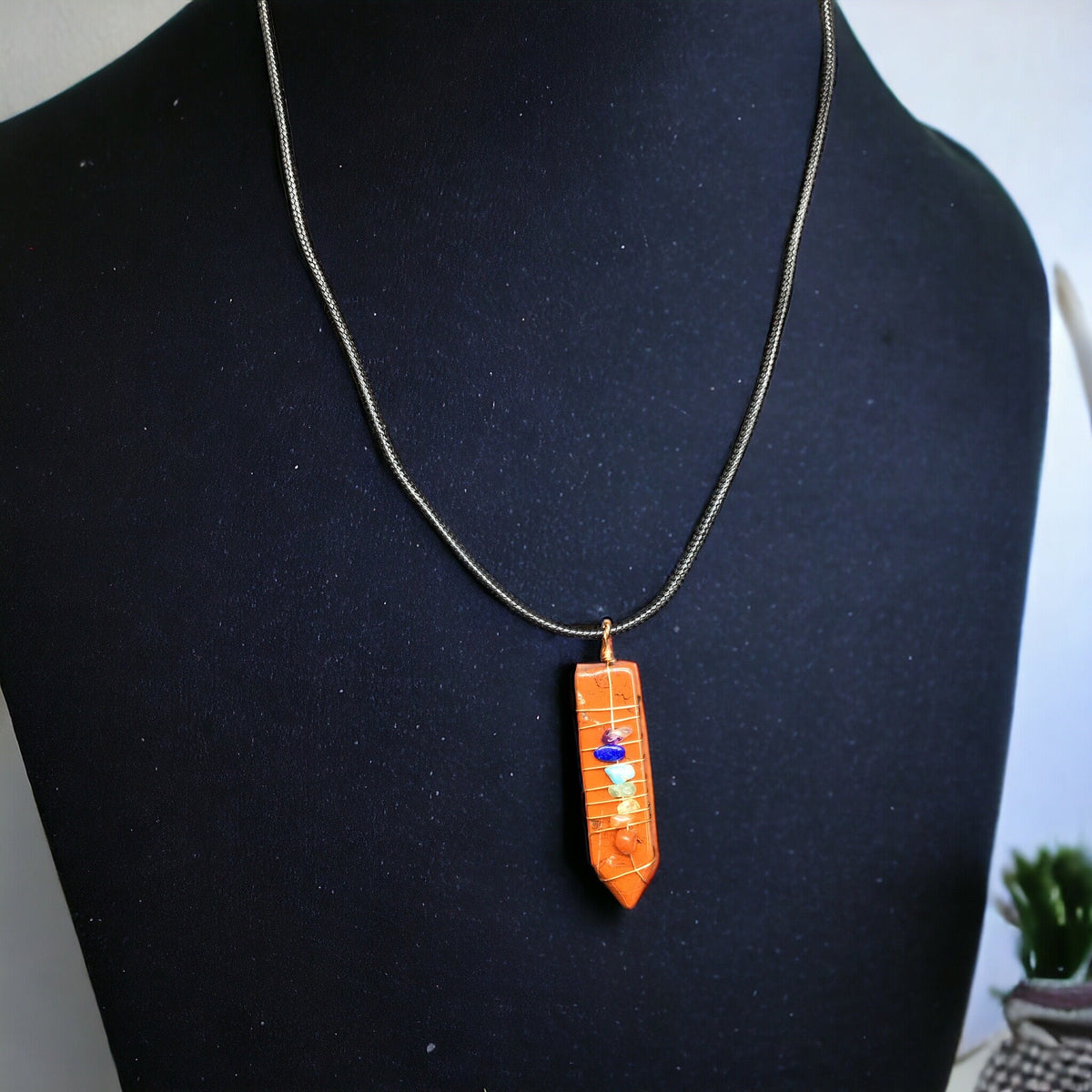 Pendentif unisexe grenat Chakra Épée Naturelle
