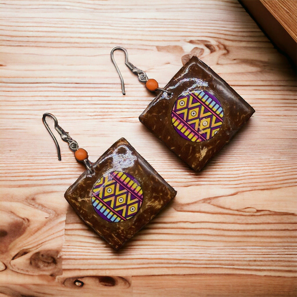 Boucles d'oreilles carrées en bois peintes en mauve OLDTRIBES™