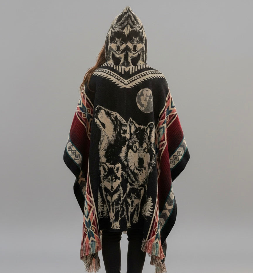 Poncho en laine fait main Loup avec louveteau