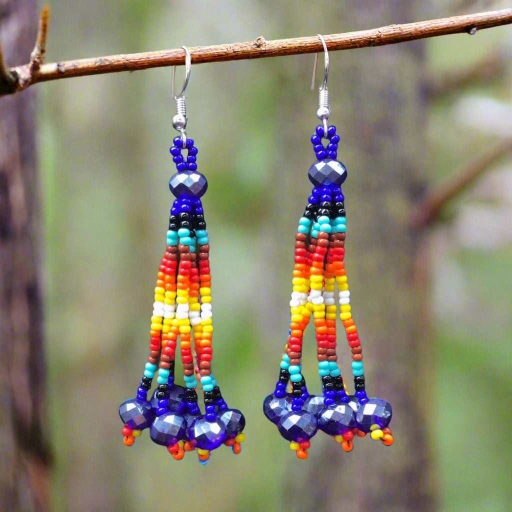 Boucles d'oreilles cascades bleues à six brins perlés