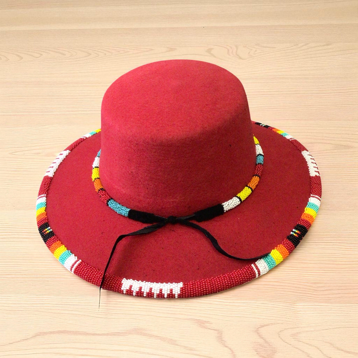 Chapeau perlé fait main (rouge) taille 58