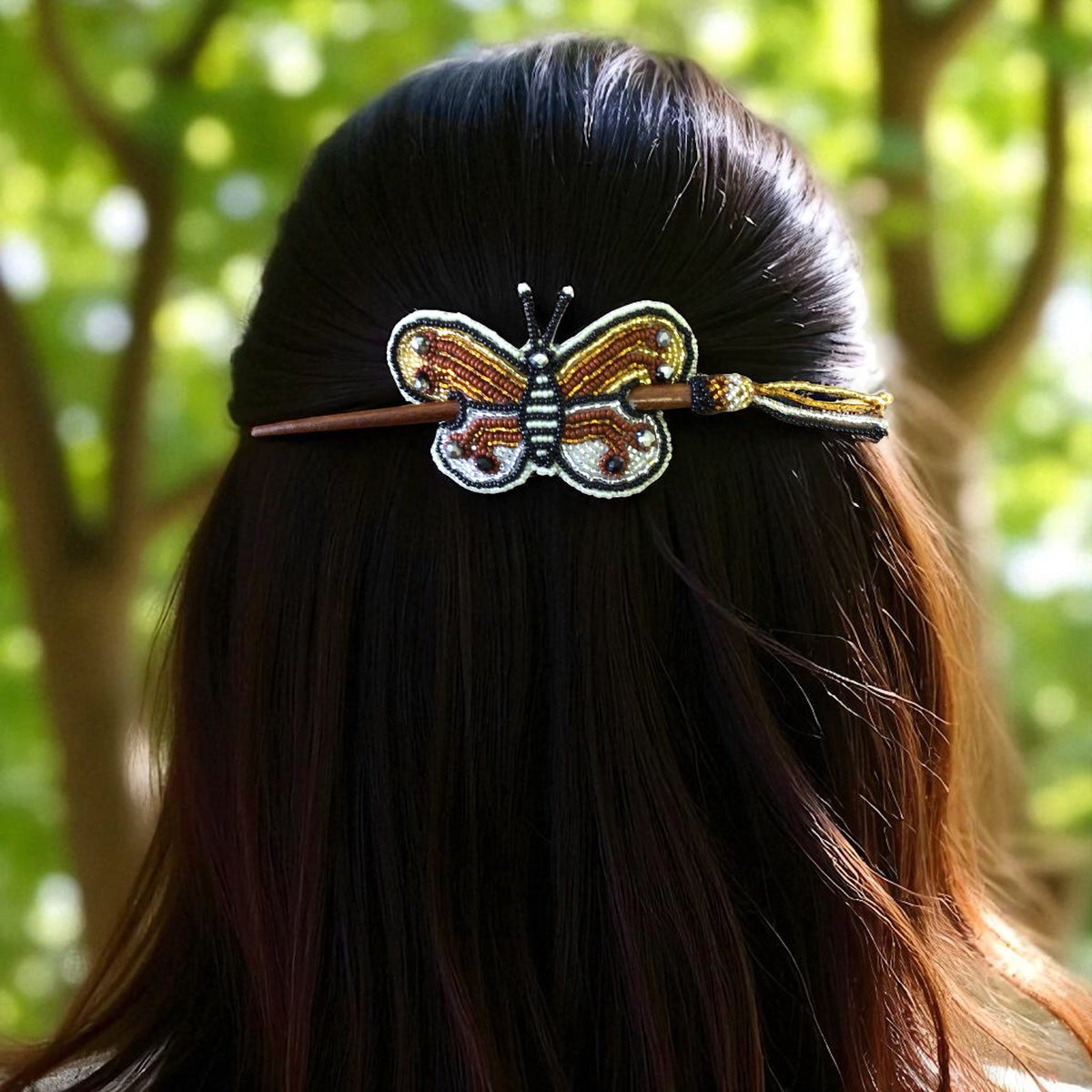 Barrette Papillon Faite à la Main Perles Noires et Blanches