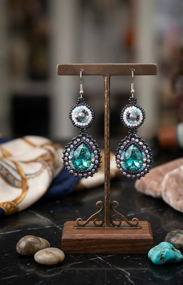 Boucles d'oreilles pendantes perlées collection verte
