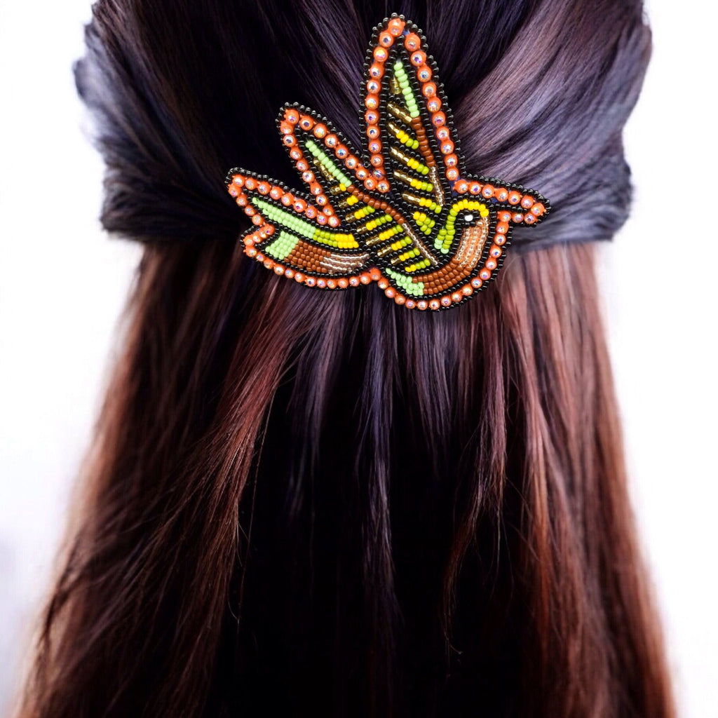 Barrette colibri marron à perles