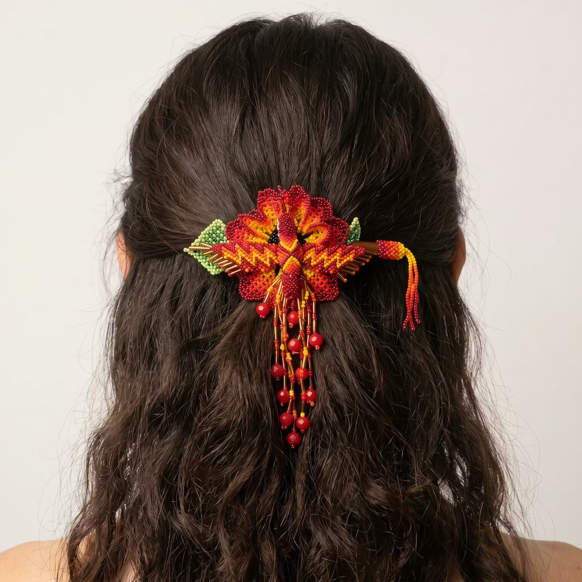 Pique à cheveux orné de perles Colibri Fleur d'érable Rouge