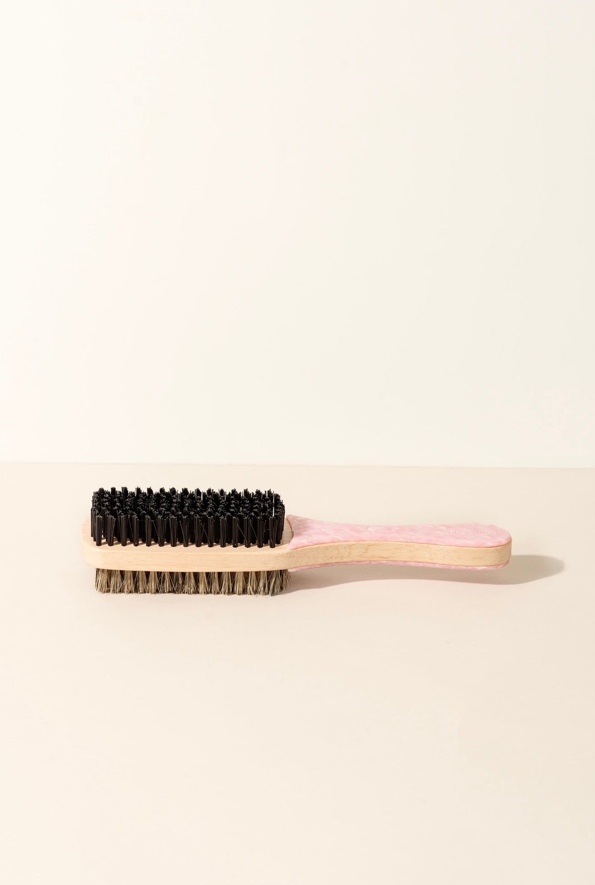 Brosse à cheveux lissante