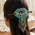 Barrette perlée à franges loup et pique en bois