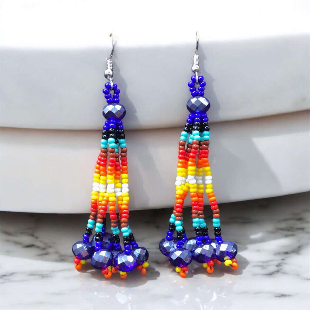 Boucles d'oreilles cascades bleues à six brins perlés