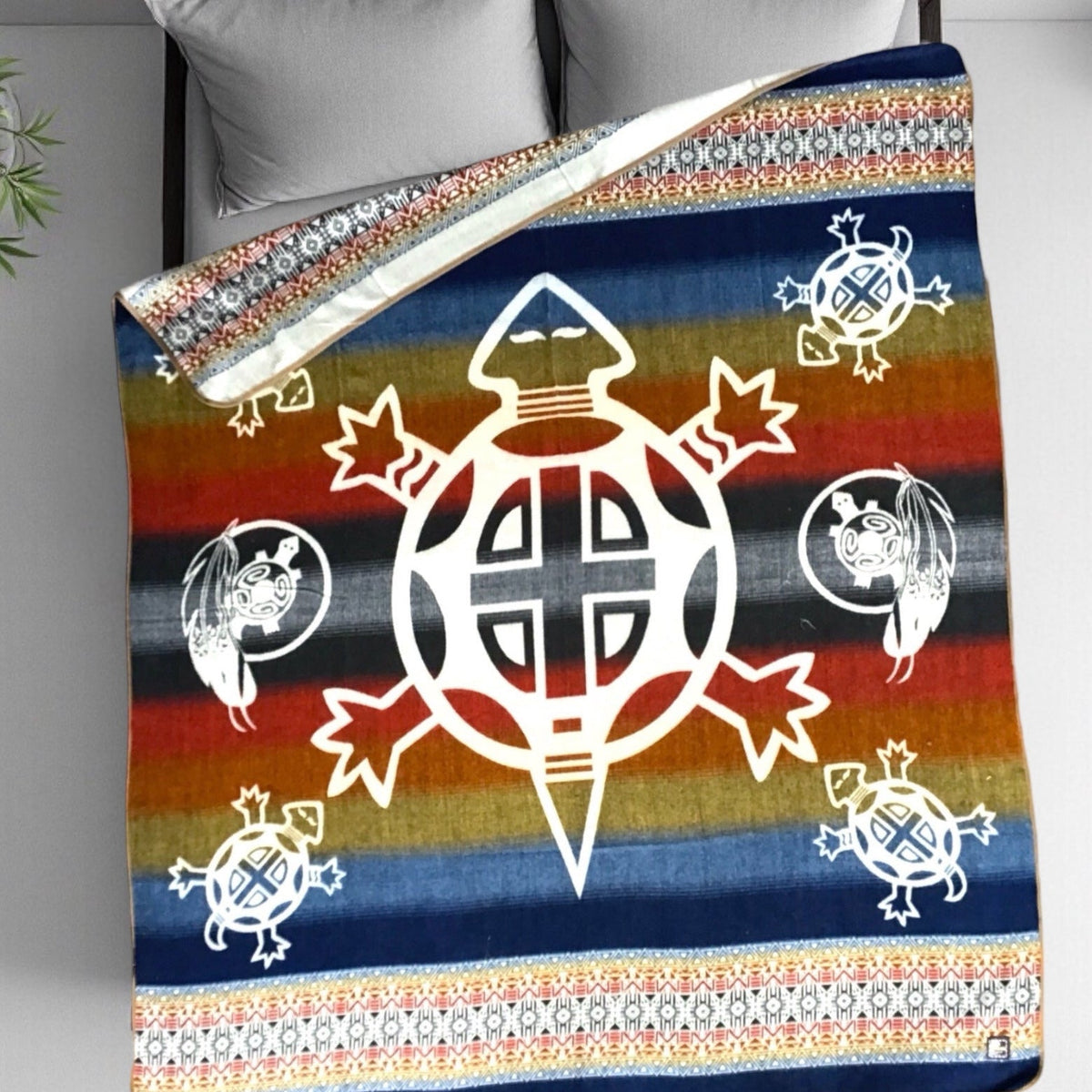 Couverture réversible en alpaga OLDTRIBES™ Tortue et plumes