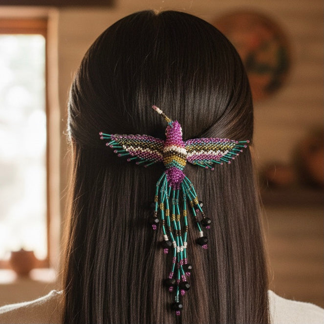 Barrette colibri violette et vert clair à franges
