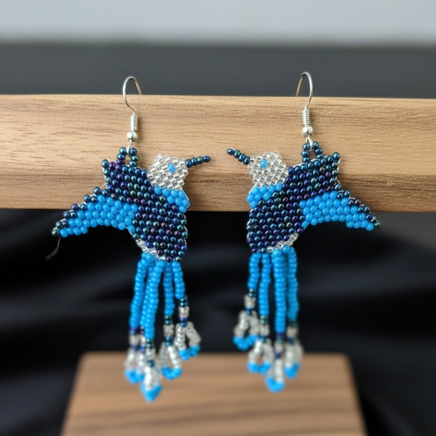 Boucles d'oreilles colibri perlées faites à la main – Bleu