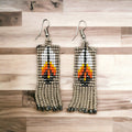 Boucles d'oreilles Oldtribes™ à plumes et perles grises