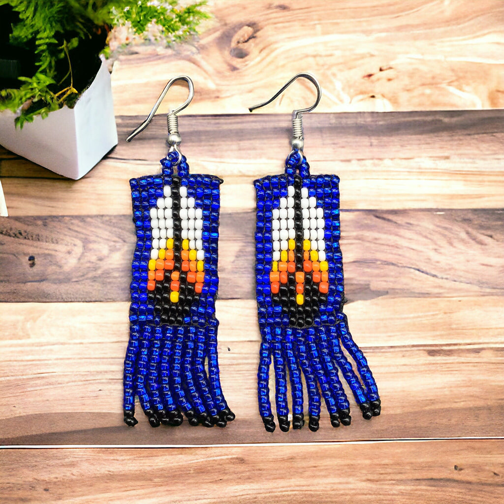 Boucles d'oreilles Oldtribes™ à plumes et perles bleu foncé