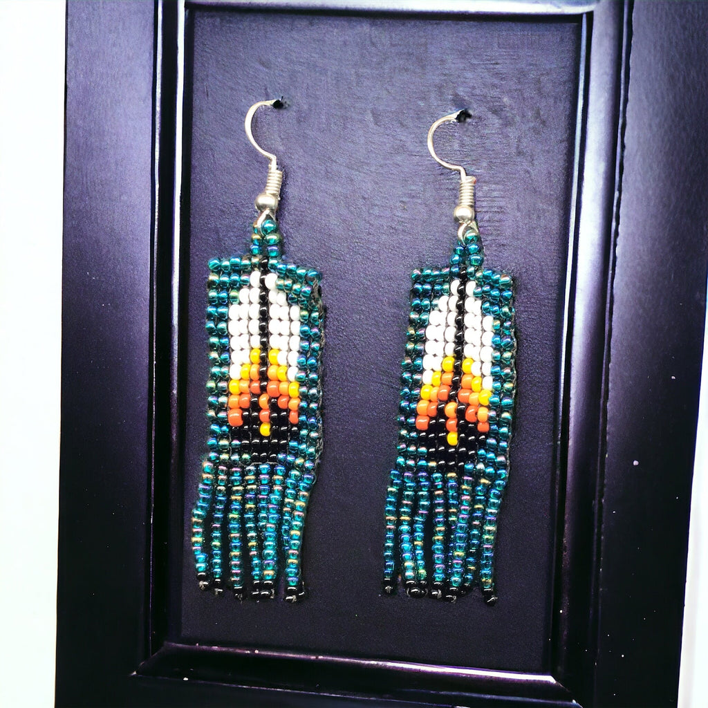 Boucles d'oreilles Oldtribes™ à plumes et perles vertes