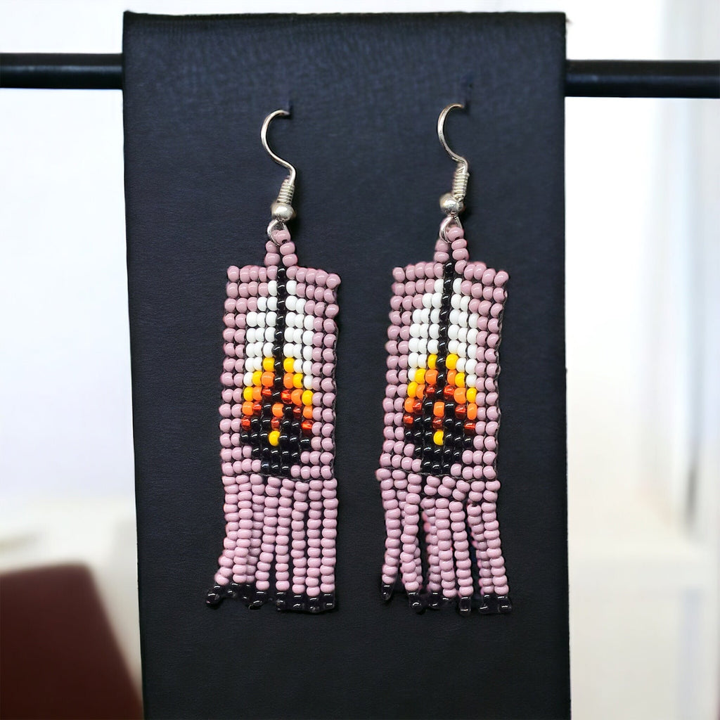 Boucles d'oreilles en perles et plumes gris rosé Oldtribes™