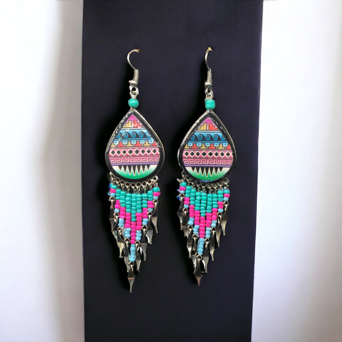 Boucles d'oreilles OldTribes™ roses et vertes peintes du sud-ouest