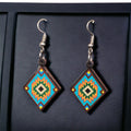 Boucles d'oreilles en bois turquoise et vert peint OLDTRIBES™ avec forme de losange