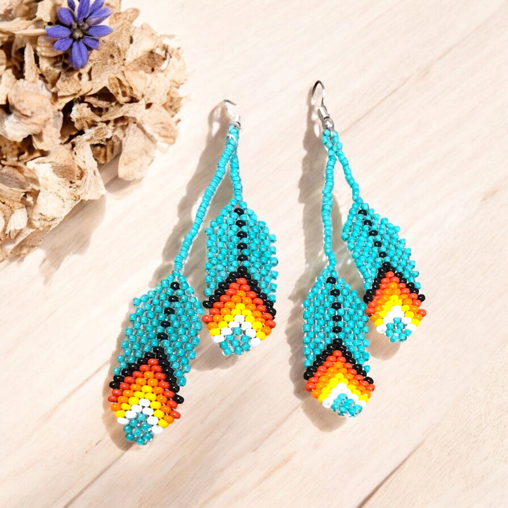 Boucles d'oreilles en plumes perlées turquoises OldTribes™