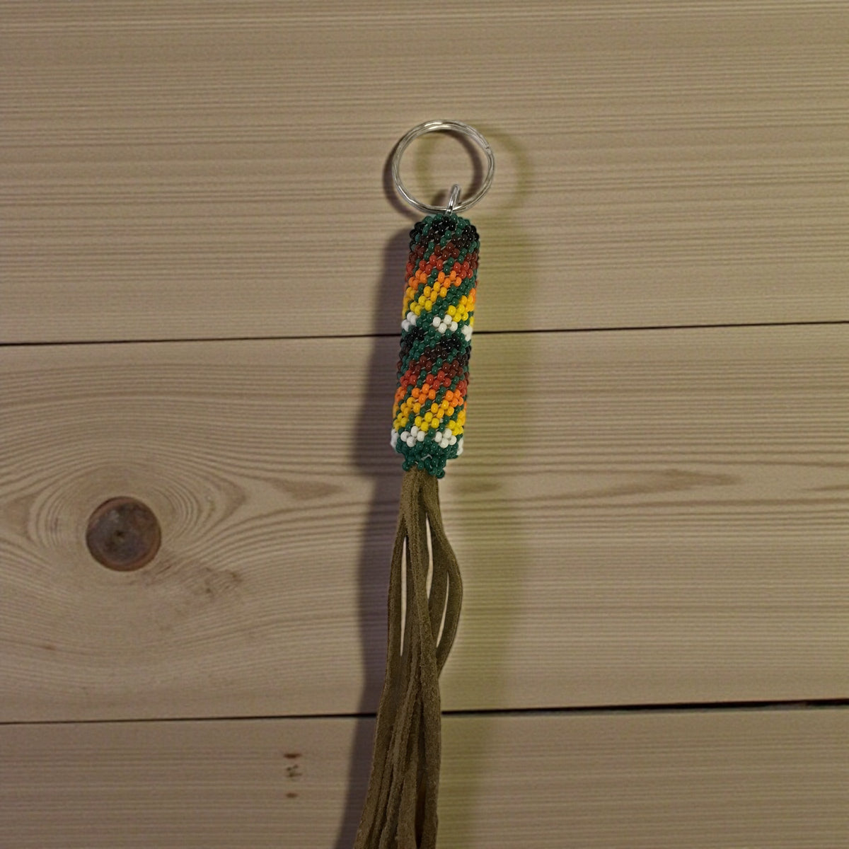 OLDTRIBES™  Porte-clés vert foncé perlé