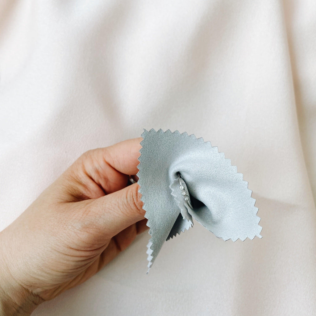 Cleaning wipe