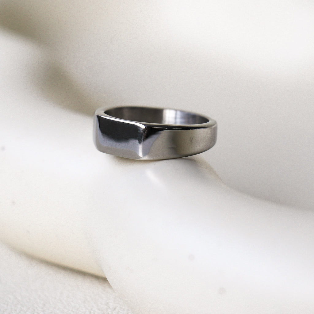 The Signet