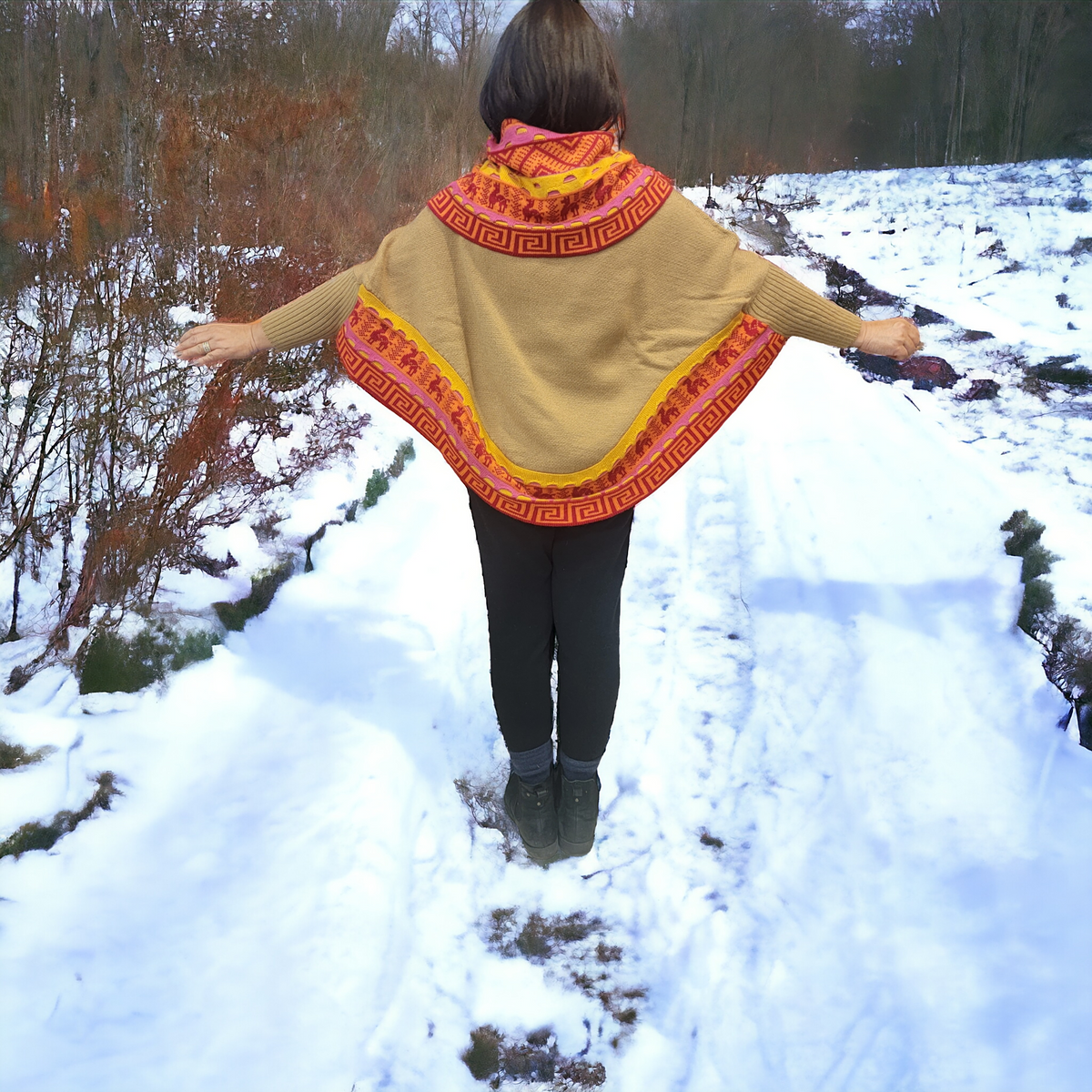 Poncho marron clair à manches en fibres d'alpaga #0028