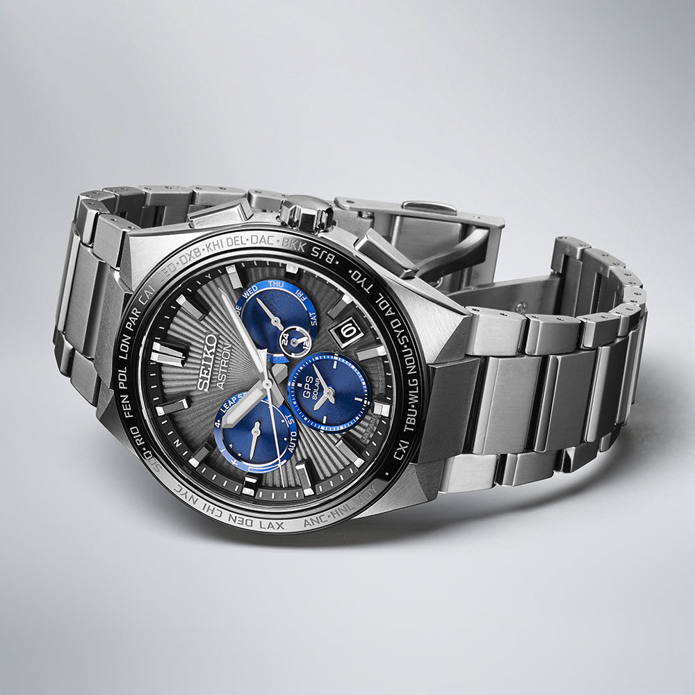 SEIKO Astron Titane Chronographe Cadran Noir 43 mm | SSH119