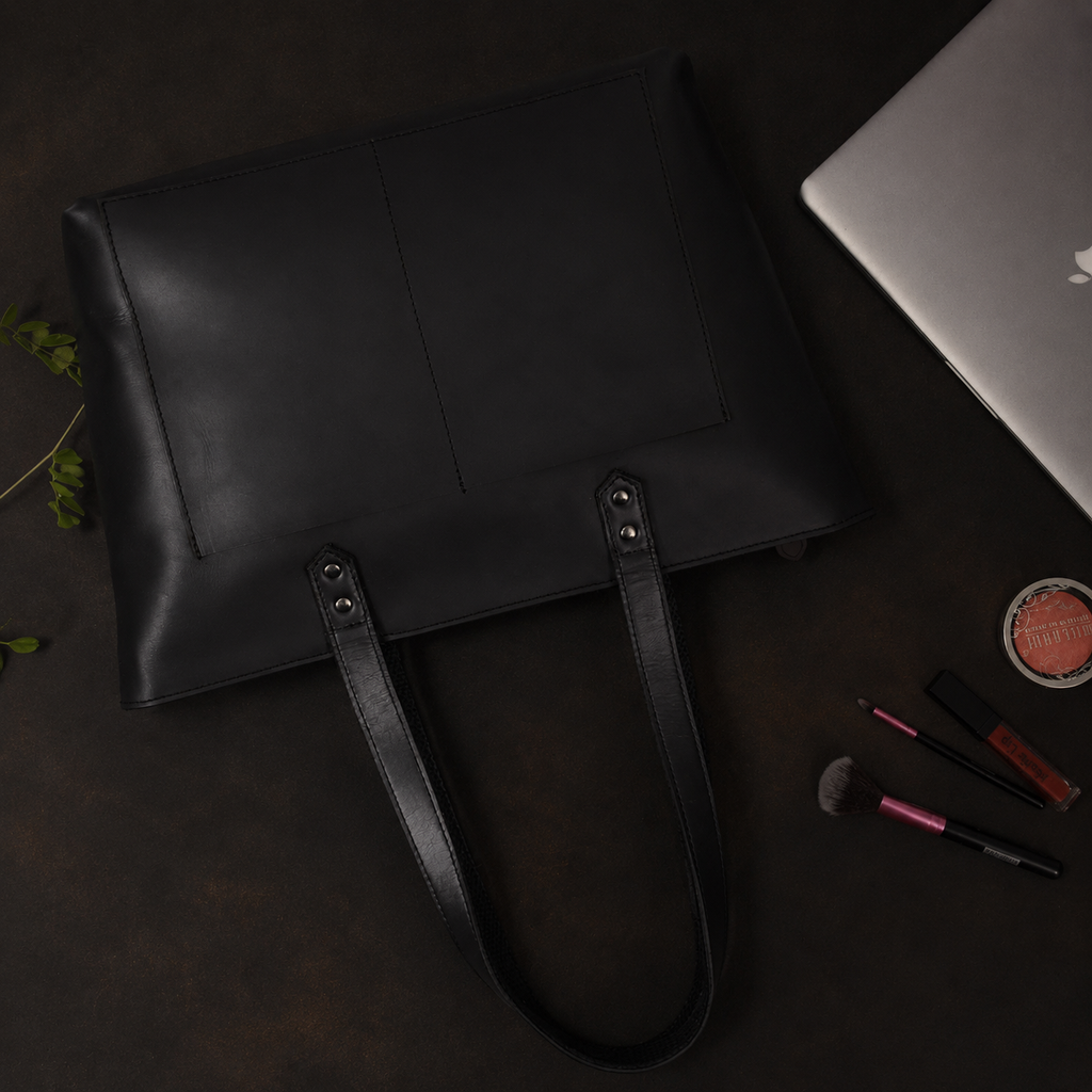 Sac fourre-tout classique en cuir noir